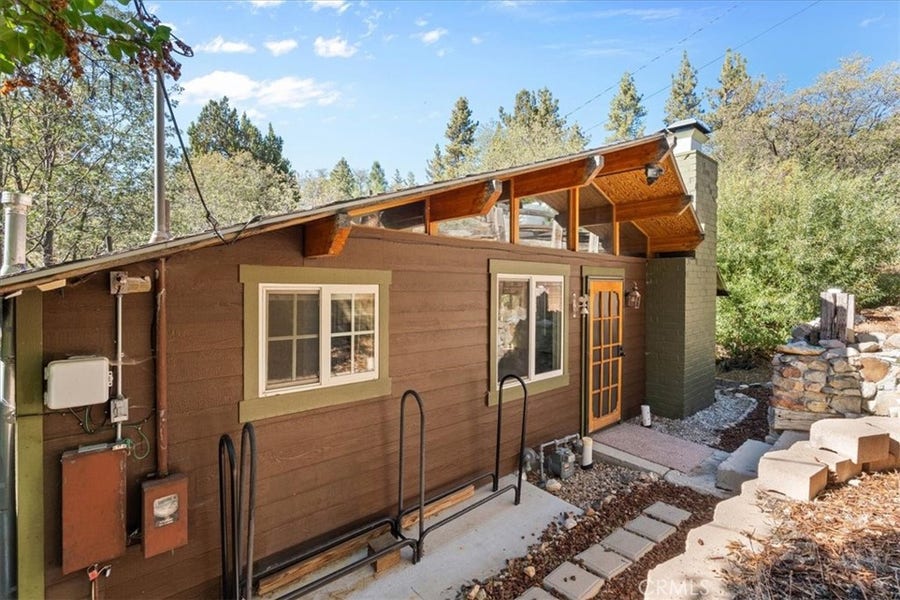 Property photo for 1132 Crags Lane, Fawnskin, CA