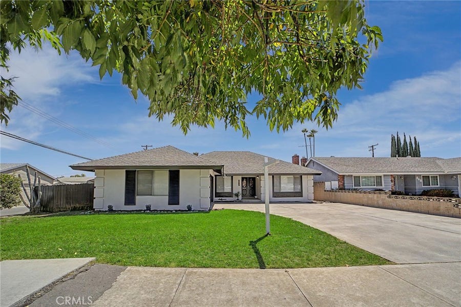 Property photo for 834 W 8th Street, Upland, CA