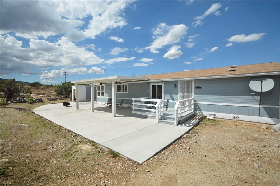 Property photo for 176 State Hwy 138, Pinon Hills, CA