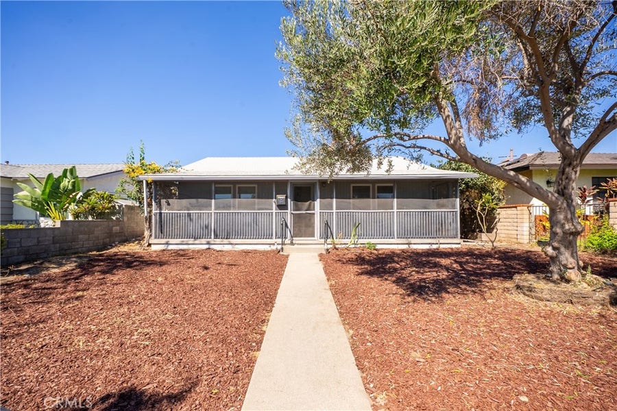 Property photo for 939 N Orange, Azusa, CA