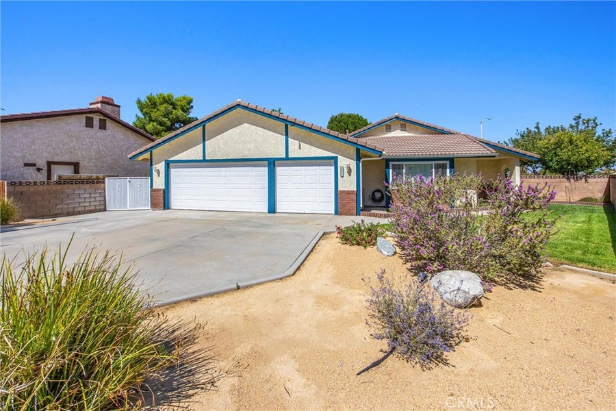 Property photo for 6371 Almond Valley, Quartz Hill, CA