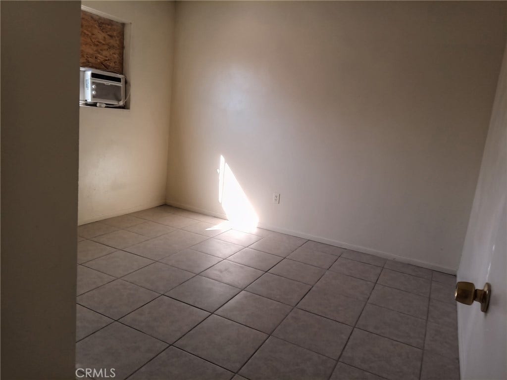 1096 E 2nd, San Bernardino, CA 92408 1096 E 2nd, San Bernardino, CA 92408