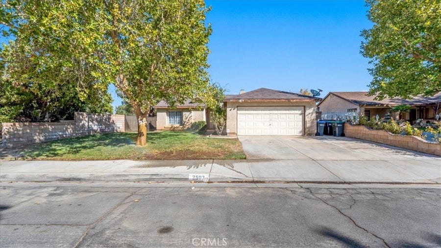 Property photo for 2507 E Avenue J14, Lancaster, CA