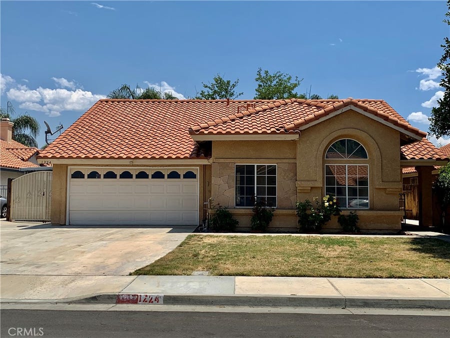 Property photo for 1224 Marble Court, Hemet, CA