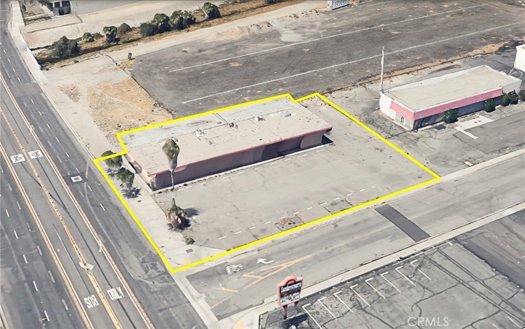 1101 S E, San Bernardino, CA 92408 Outline may not be exact