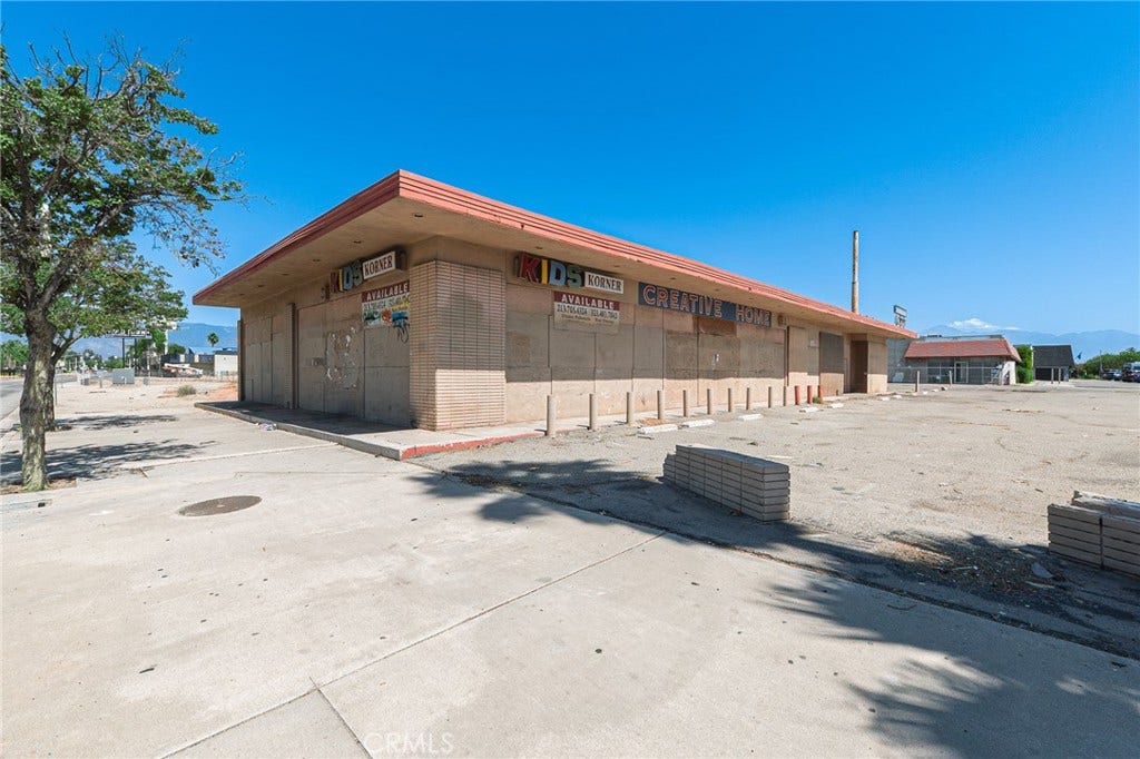 1101 S E, San Bernardino, CA 92408 1101 S E, San Bernardino, CA 92408
