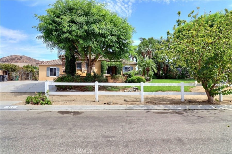 Property photo for 309 Oldenburg Lane, Norco, CA