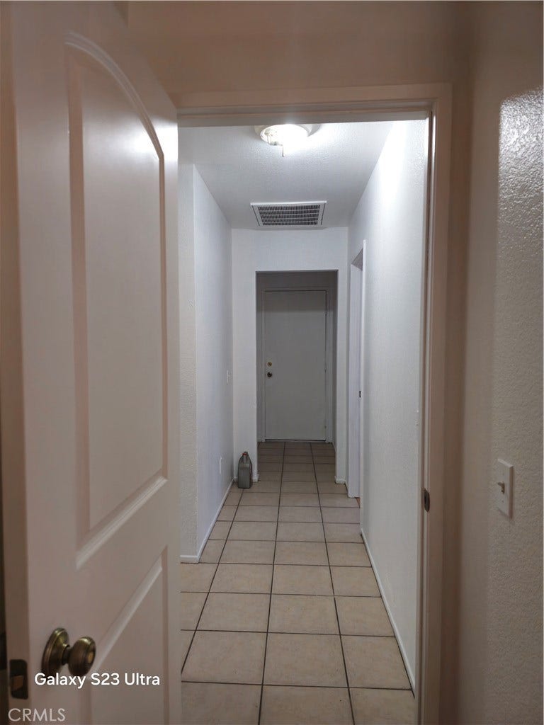 15333 Ross, Adelanto, CA 92301 Hallway