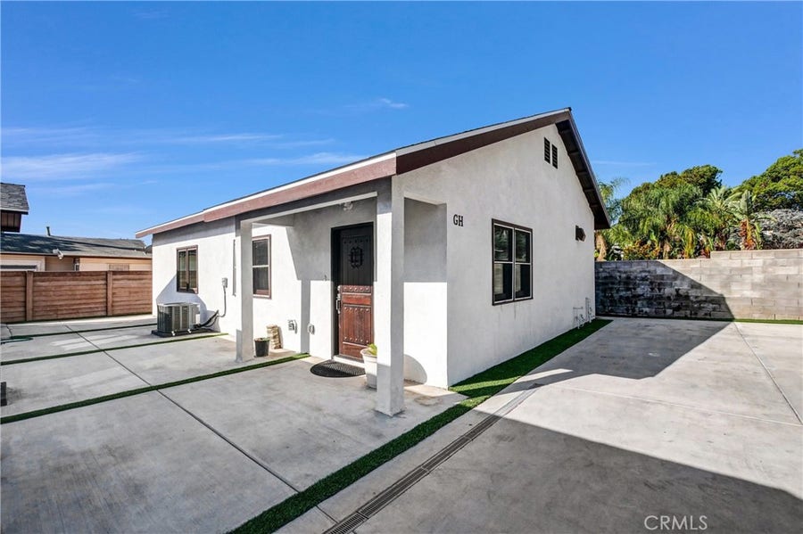 Property photo for 696 E 9th, #C, Upland, CA