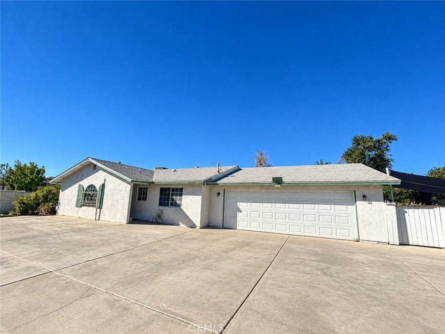 Property photo for 17471 Laurel Street, Hesperia, CA