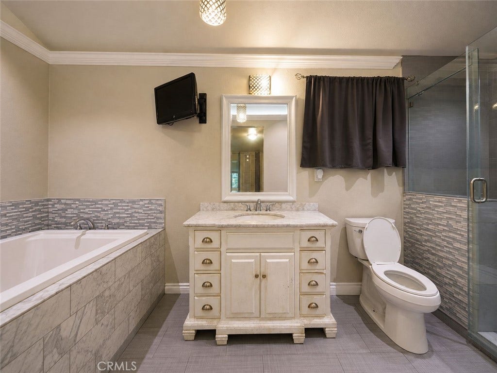 26586 El Toboso, Mission Viejo, CA 92691 Primary bathroom