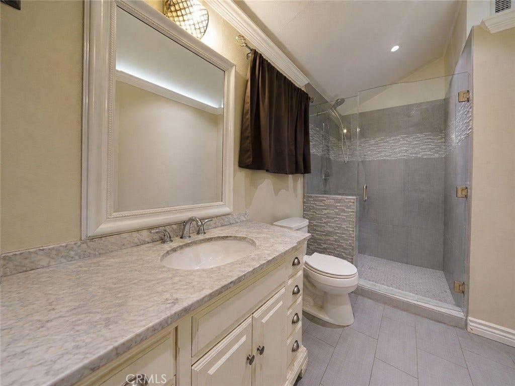 26586 El Toboso, Mission Viejo, CA 92691 Dual shower heads