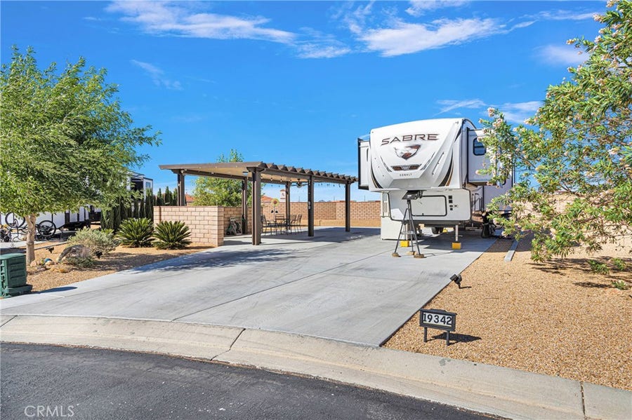 Property photo for 19342 Birdie Way, Apple Valley, CA