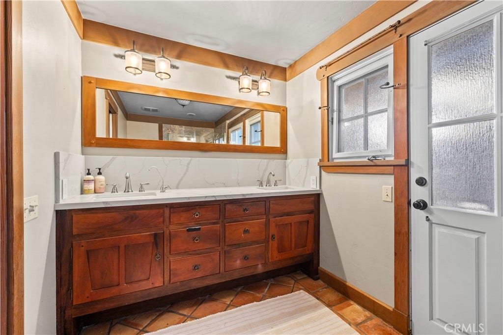 2293 Bonnie Brae, Claremont, CA 91711 2293 Bonnie Brae, Claremont, CA 91711
