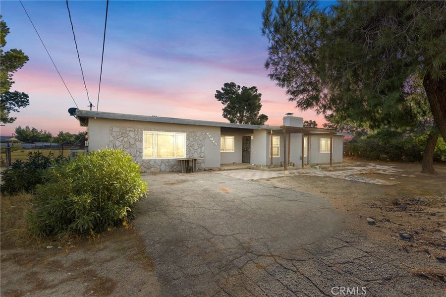 Property photo for 17047 Eucalyptus Street, Hesperia, CA