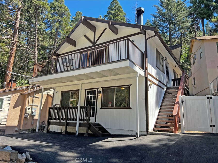 Property photo for 969 Fern Drive, Crestline, CA