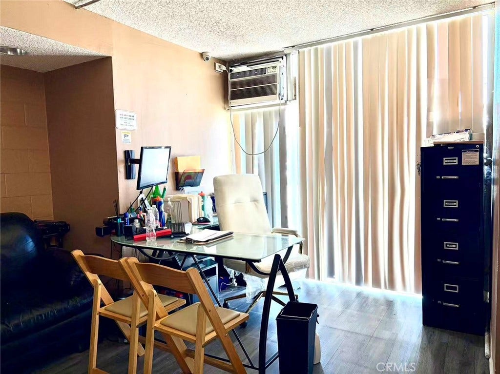1970 7th, Riverside, CA 92507