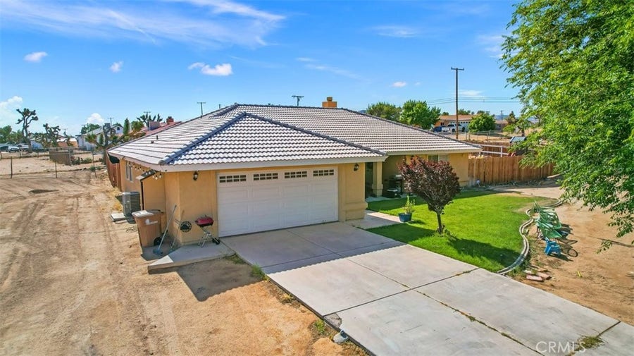 Property photo for 10593 Orchid, Hesperia, CA