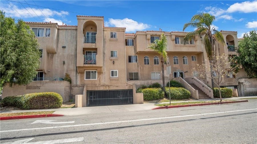 Property photo for 6100 Rugby Avenue, #113, Huntington Park, CA
