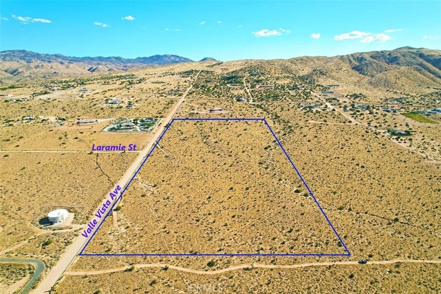 Property photo for 85 Valley Vista Avenue, Apple Valley, CA