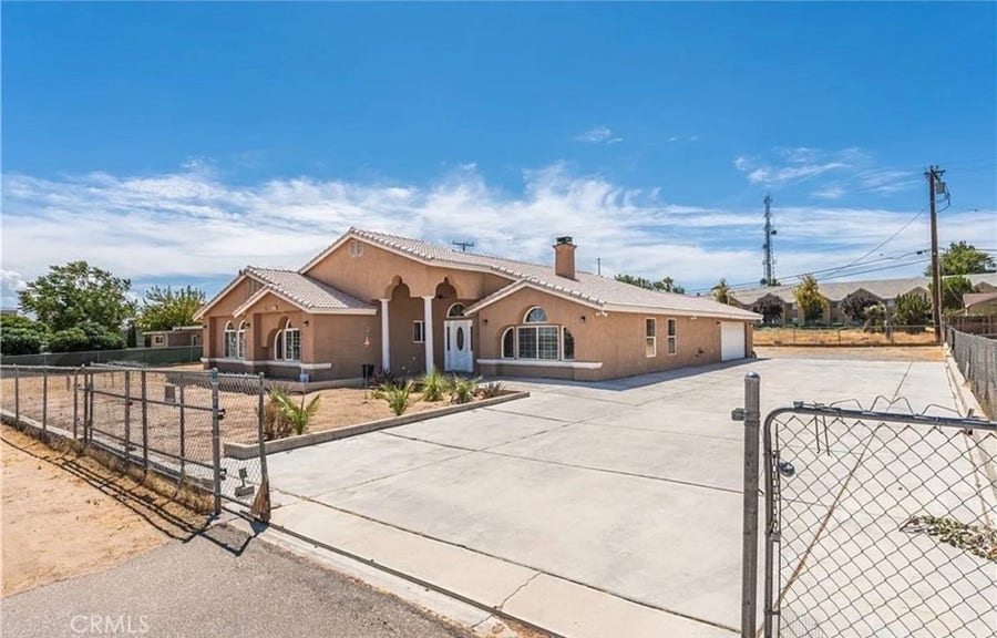 Property photo for 15921 Pine St., Hesperia, CA