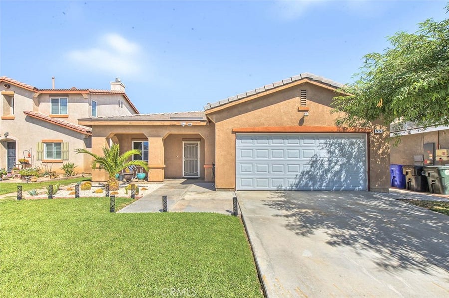 Property photo for 14242 Caballo Ct, Victorville, CA