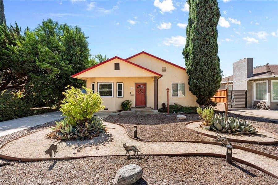 Property photo for 829 W Berkeley Court, Ontario, CA