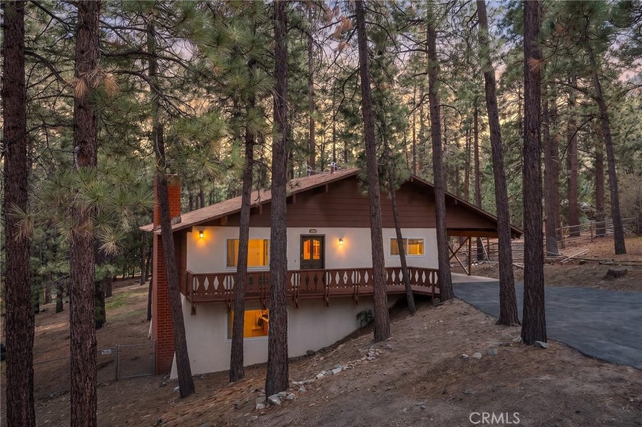 Property photo for 5809 Pine Street, Wrightwood, CA