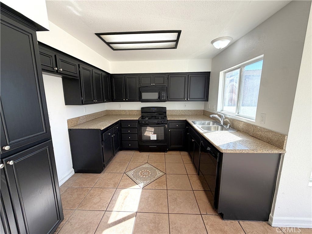 11125 Tolliver Way, Adelanto, CA 92301 11125 Tolliver Way, Adelanto, CA 92301