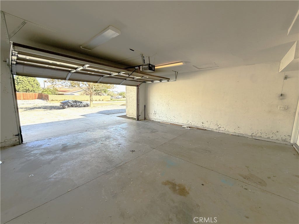 11125 Tolliver Way, Adelanto, CA 92301 11125 Tolliver Way, Adelanto, CA 92301