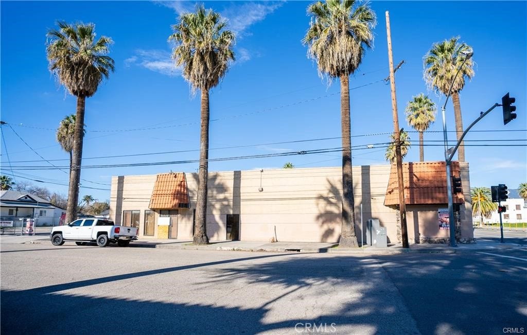 802 N E, San Bernardino, CA 92410 802 N E, San Bernardino, CA 92410