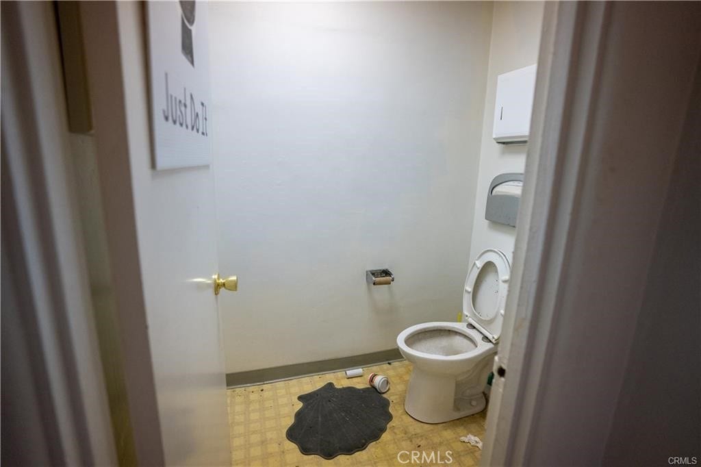 802 N E, San Bernardino, CA 92410 802 N E, San Bernardino, CA 92410