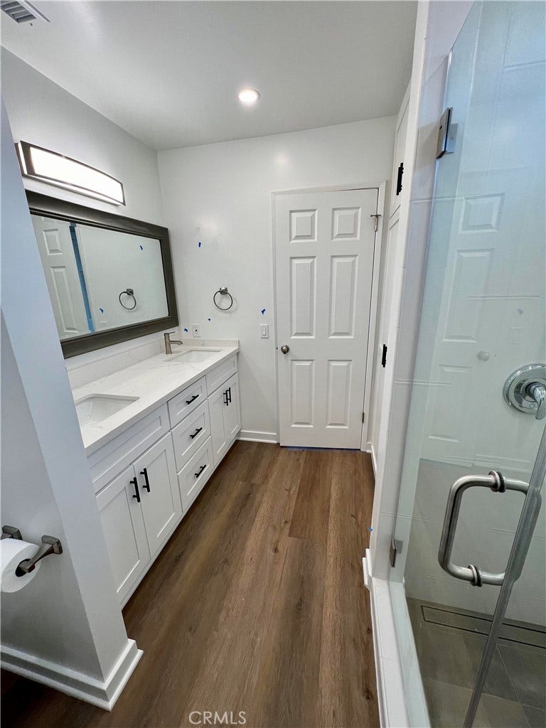 240 W El Portal, #B, San Clemente, CA 92672 Primary Bath