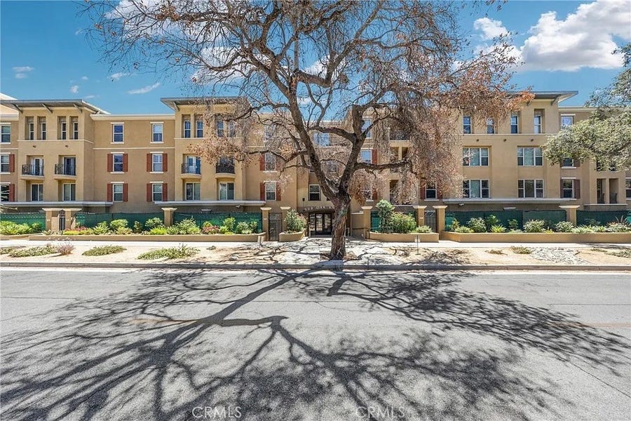 Property photo for 128 N Oak Knoll, #111, Pasadena, CA