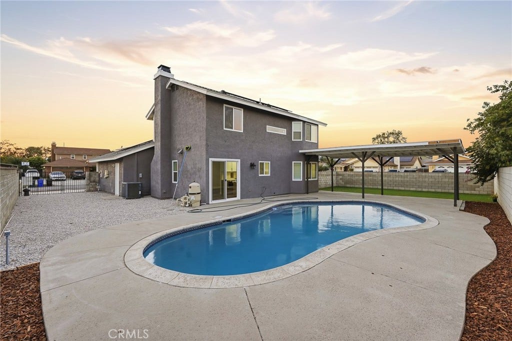 7855 Grace, Fontana, CA 92336 Backyard