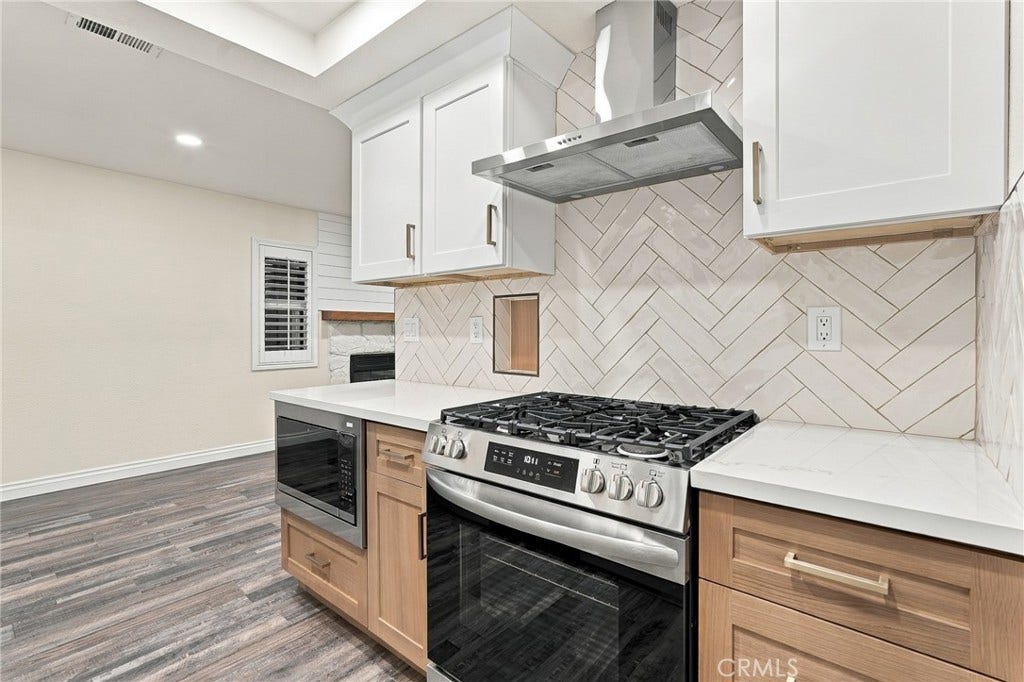 7855 Grace, Fontana, CA 92336 Kitchen