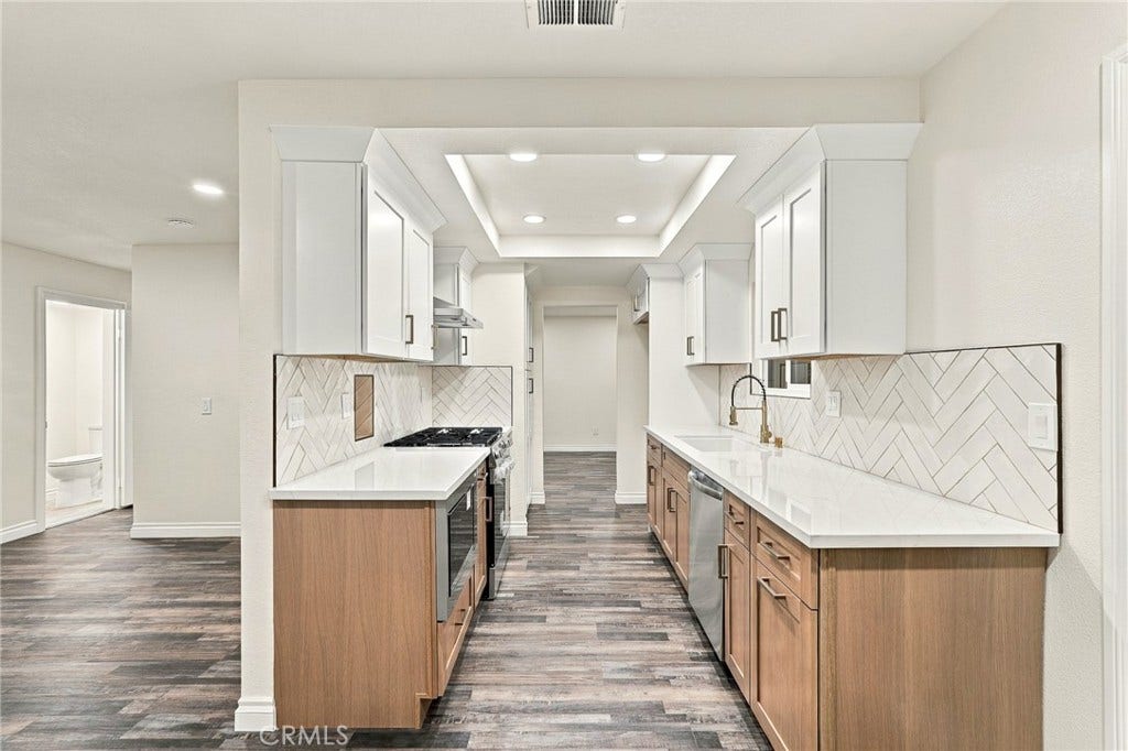 7855 Grace, Fontana, CA 92336 Kitchen