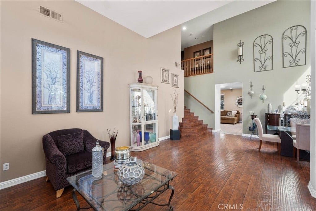 15590 Eastwind, Fontana, CA 92336 Living Room