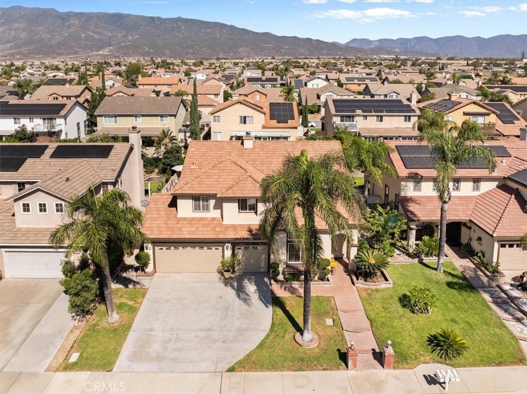 15590 Eastwind, Fontana, CA 92336 15590 Eastwind, Fontana, CA 92336
