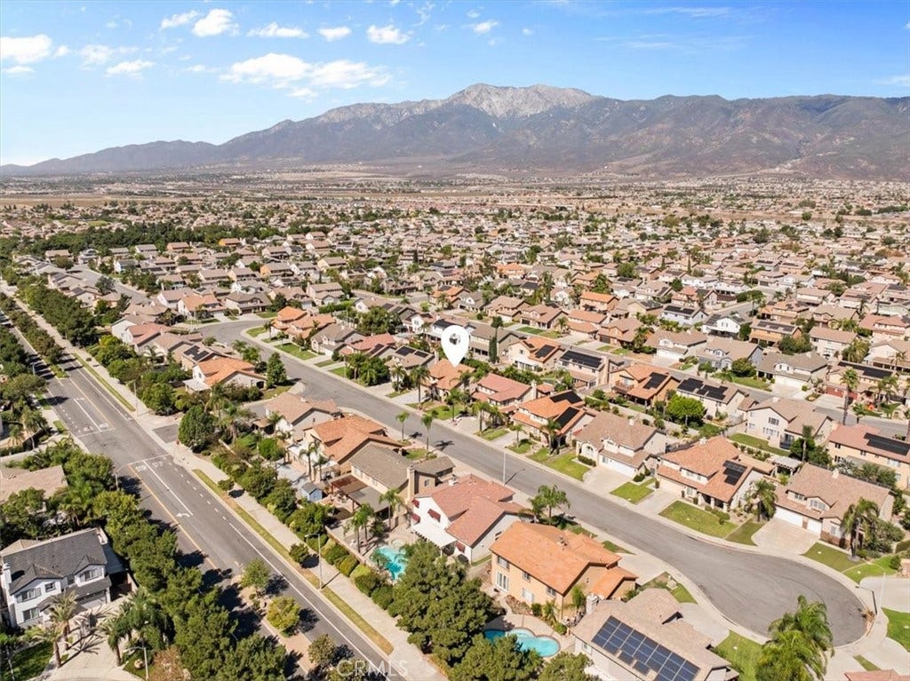 15590 Eastwind, Fontana, CA 92336 15590 Eastwind, Fontana, CA 92336