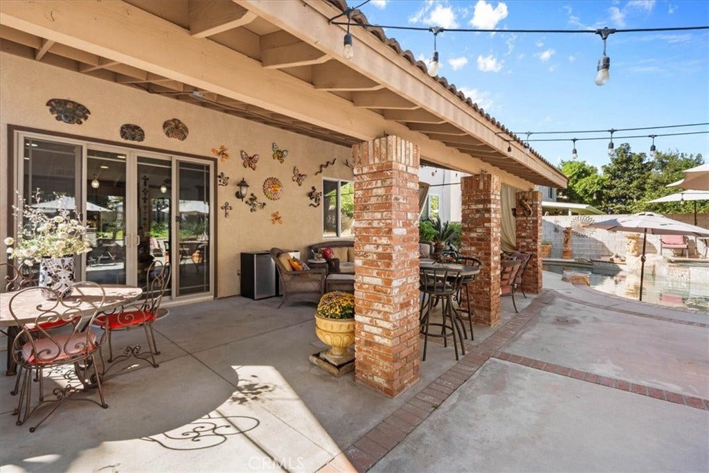15590 Eastwind, Fontana, CA 92336 Backyard