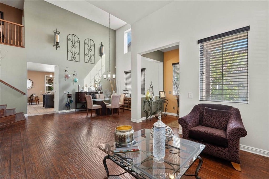 15590 Eastwind, Fontana, CA 92336 Living Room/Dining Room