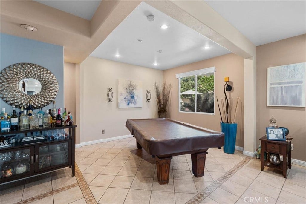 15590 Eastwind, Fontana, CA 92336 Family Room