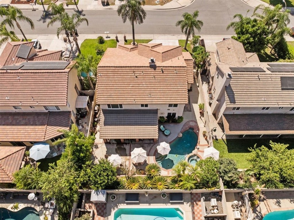 15590 Eastwind, Fontana, CA 92336 15590 Eastwind, Fontana, CA 92336