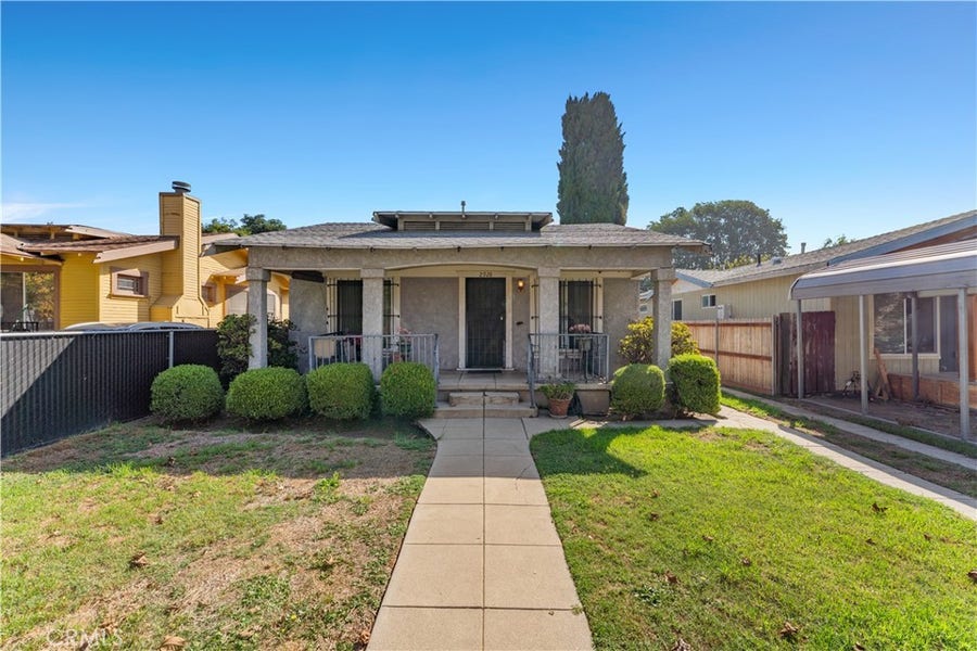 Property photo for 2928 Virginia, Los Angeles, CA