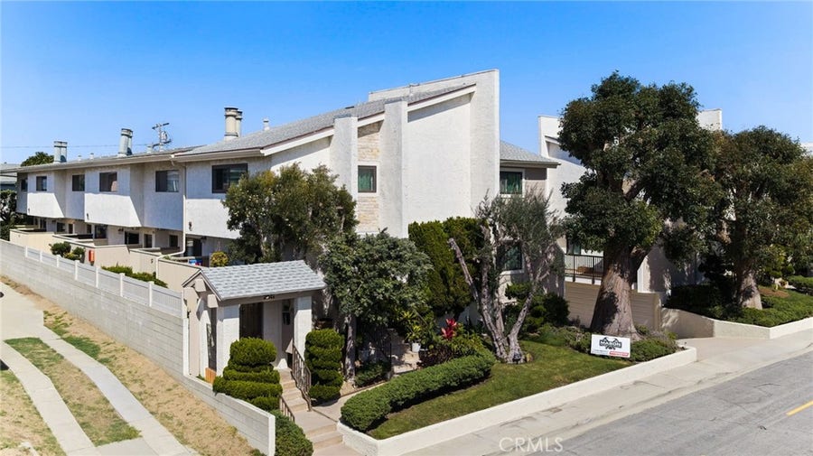 Property photo for 2611 Ruhland Avenue, #3, Redondo Beach, CA