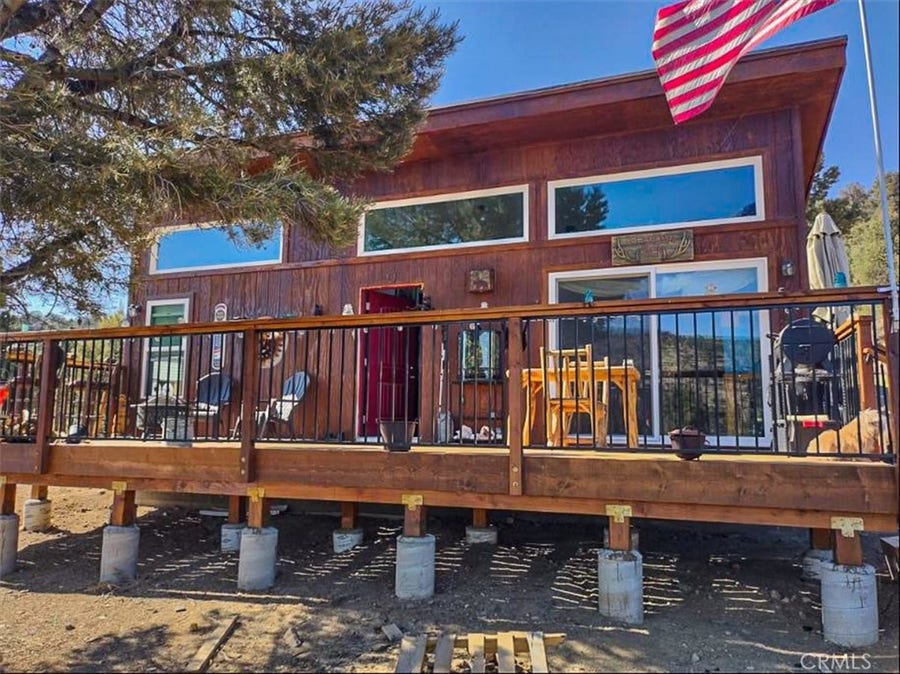 Property photo for 550 Eagle Ridge Rd, Big Bear City, CA