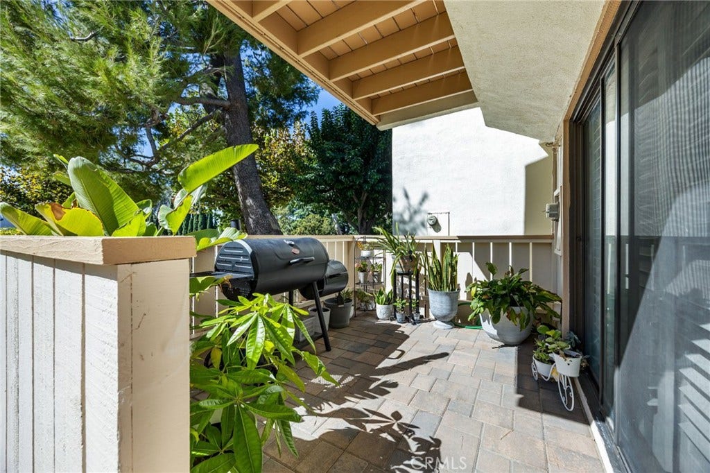 306 Calico Court, Brea, CA 92821 306 Calico Court, Brea, CA 92821