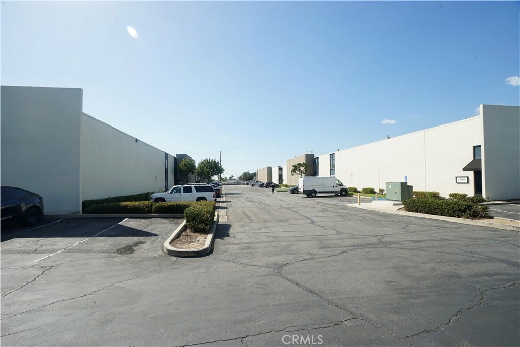 812 N Grand Avenue, Covina, CA 91724 812 N Grand Avenue, Covina, CA 91724