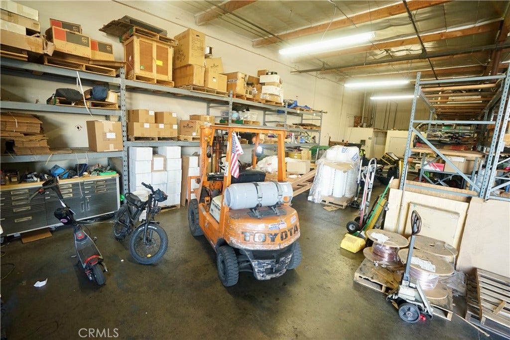 812 N Grand Avenue, Covina, CA 91724 812 N Grand Avenue, Covina, CA 91724